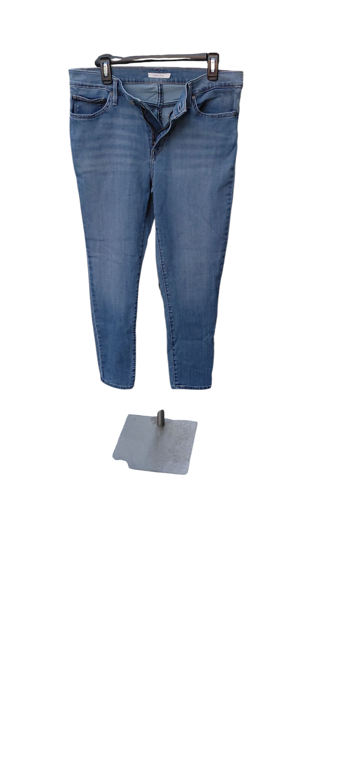 Sku 9316 Women's Preowned Levi's Slimming Skinny Jeans Size W32