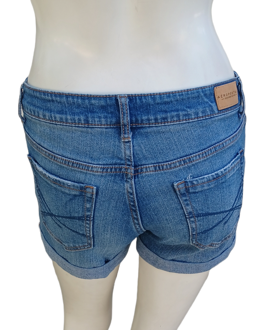 Sku 605048 PRE-OWNED....Aeropostale Jean Shorts Size 4