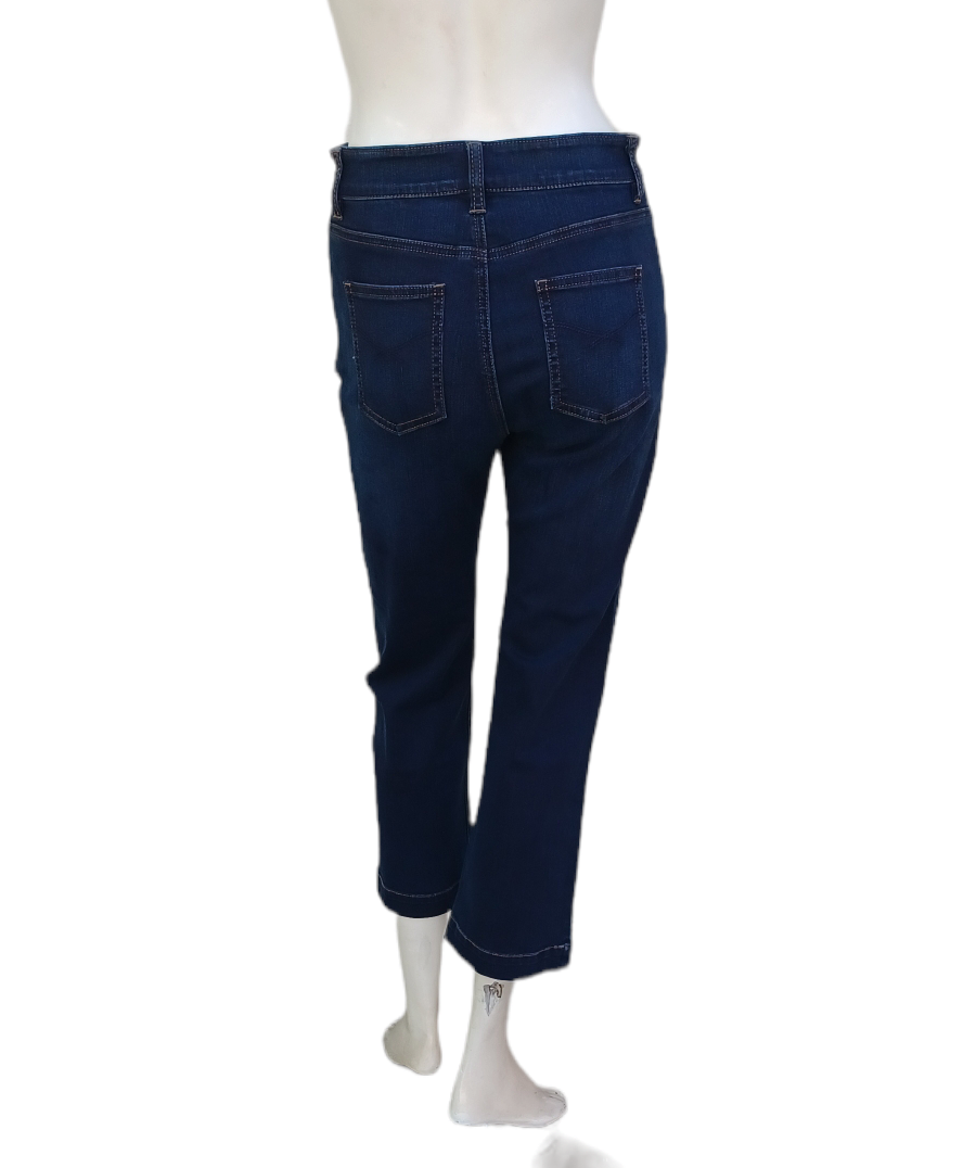 Sku 10948 PRE-OWNED.....Gap 1969 Crop Jeans Size 25/0