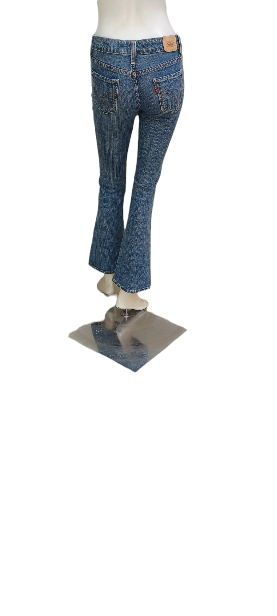Sku 12452 PRE-OWNED....Levi's 518 Superlow Bootcut Jeans Size 3 Short