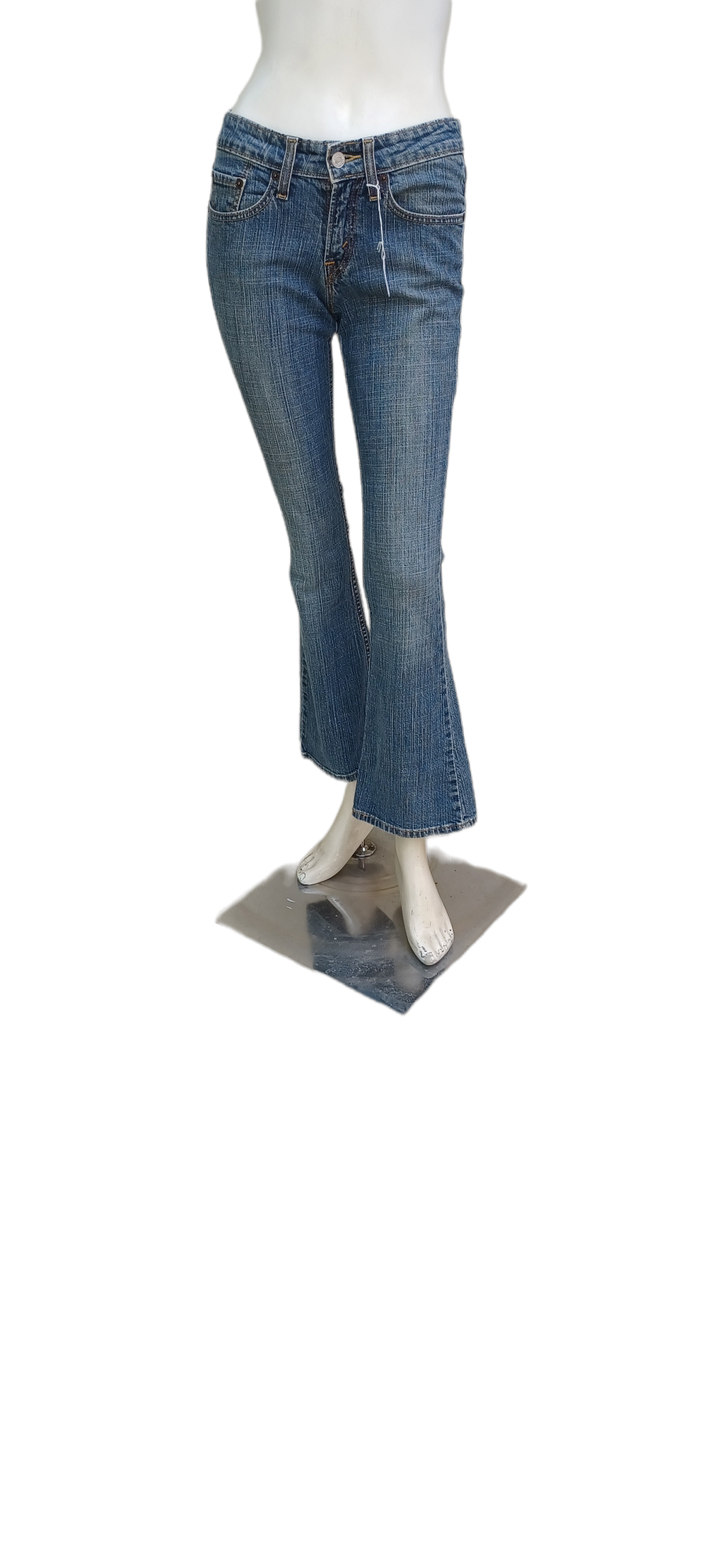 Sku 12452 PRE-OWNED....Levi's 518 Superlow Bootcut Jeans Size 3 Short