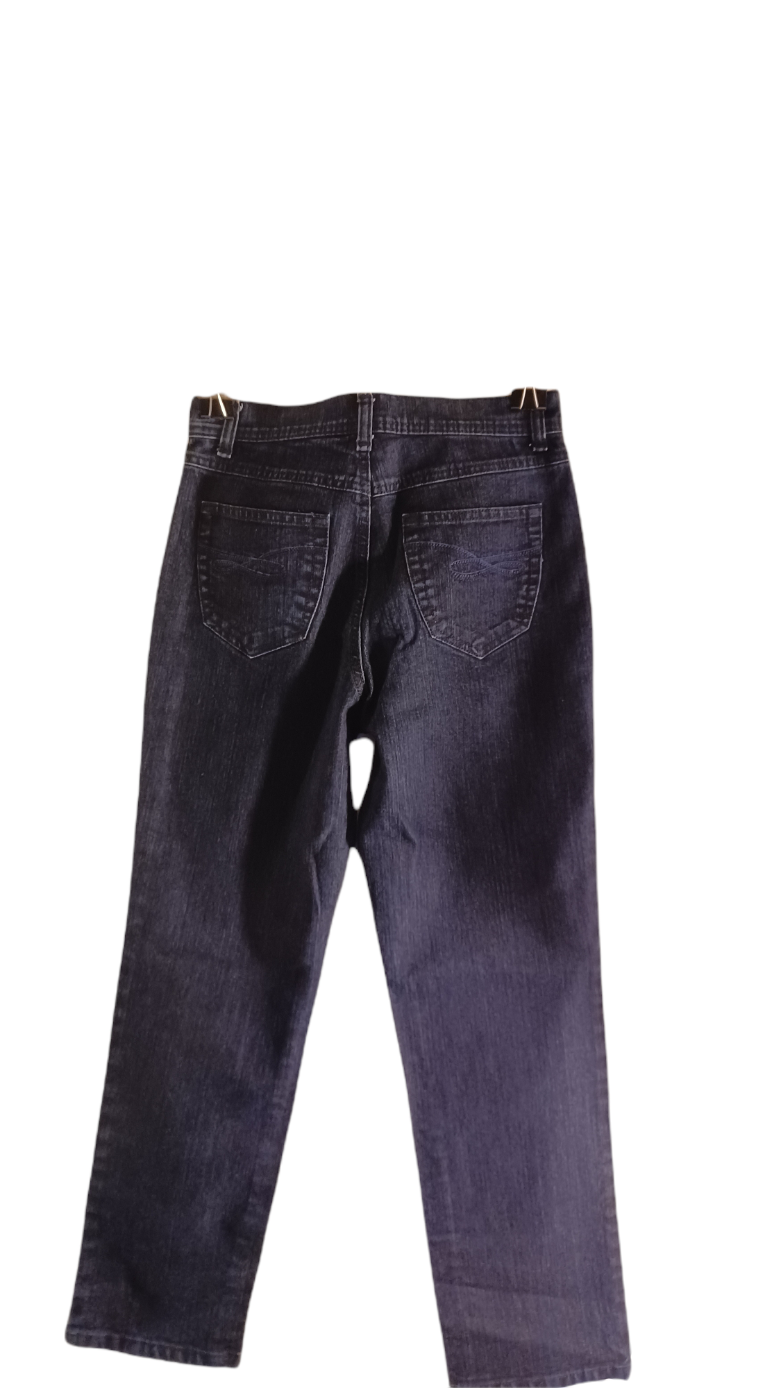 Sku 120011 PRE-OWNED.....Style&Co. Straight Leg Jeans Size 4