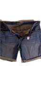 PRE-OWNED....Universal Thread Jean Shorts Size 22WR
