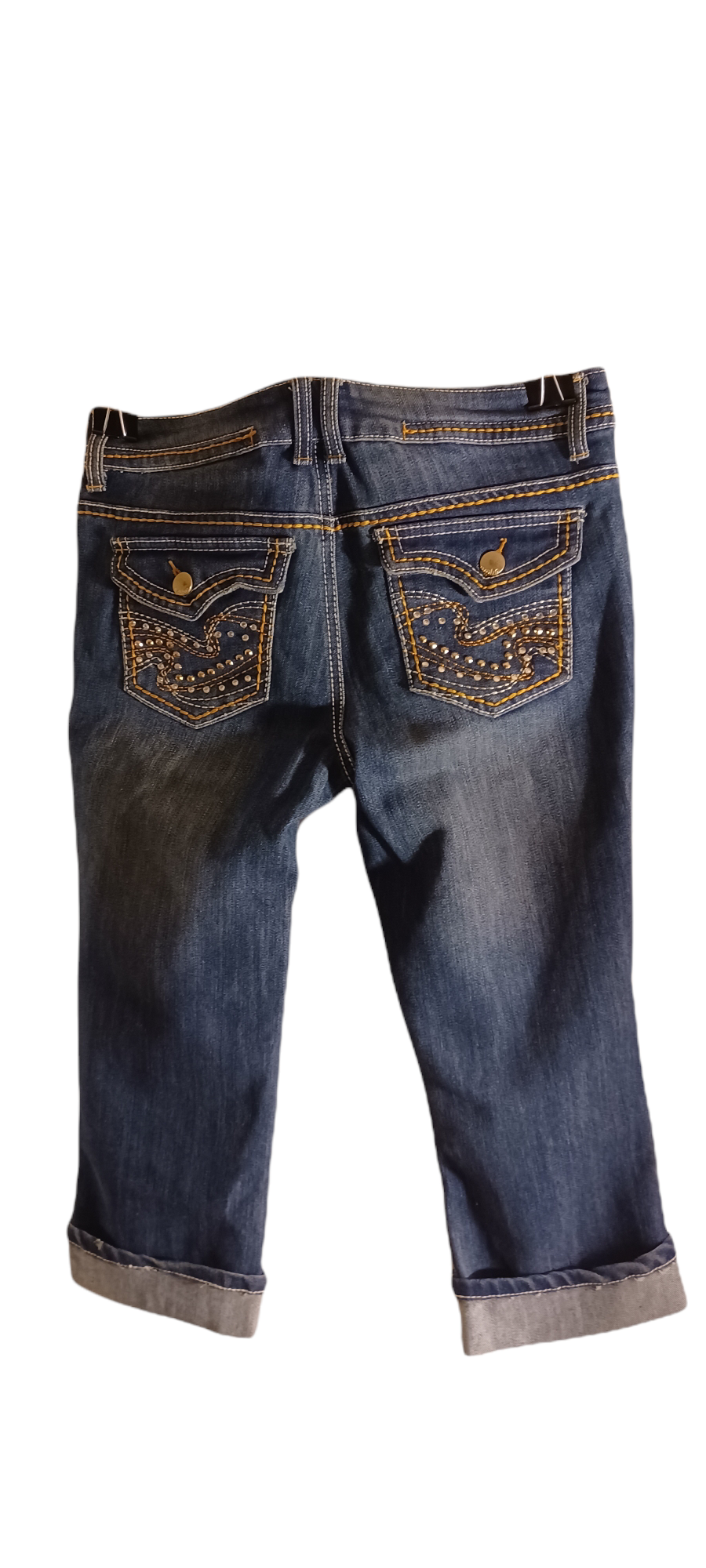 Sku 55289 PRE-OWNED....No Boundaries Crop Jeans Size 7