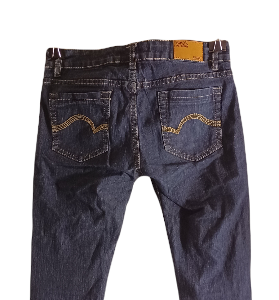 Sku 59859 PRE-OWNED....Papaya Straight Leg Jeans Size 5