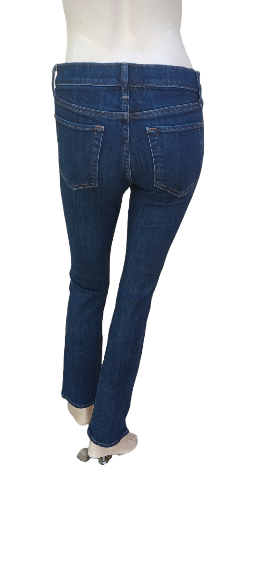 Sku 42295 PRE-OWNED......Slim Straight Leg Jeans Size 4