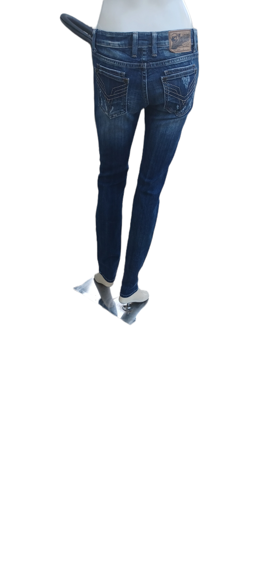 Sku 570021 PRE-OWNED......Vigoss Studio Skinny Jeans Size 5/6 28