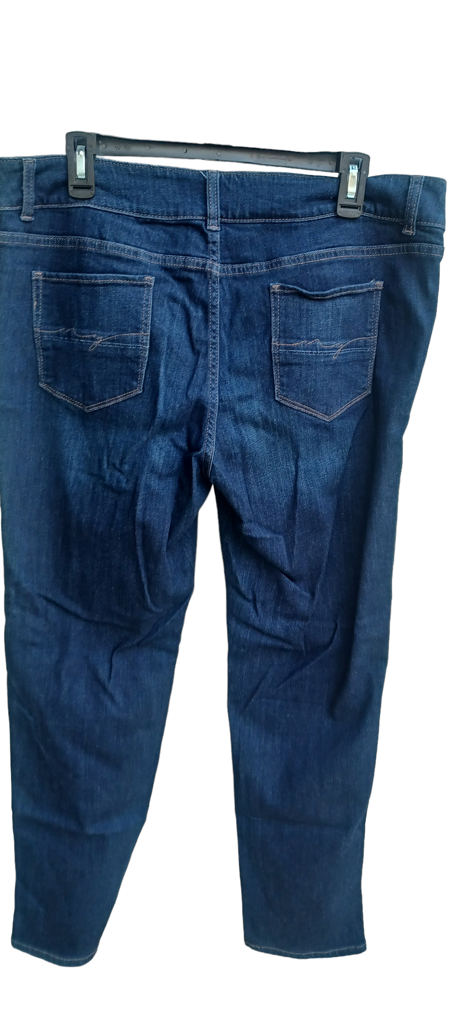 Sku 9006....Preowned New York & Company Straight leg Jeans Size 14