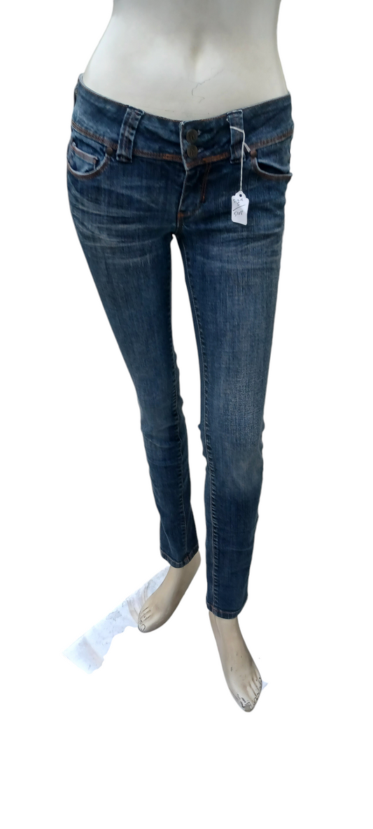 Sku 52089 PRE-OWNED....Decree Skinny Jeans Size 3