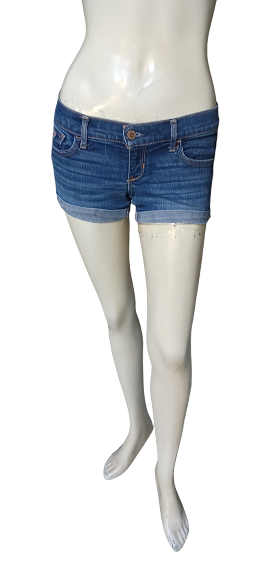 Sku 55342 PRE-OWNED....Hollister Jean Shorts Size 3