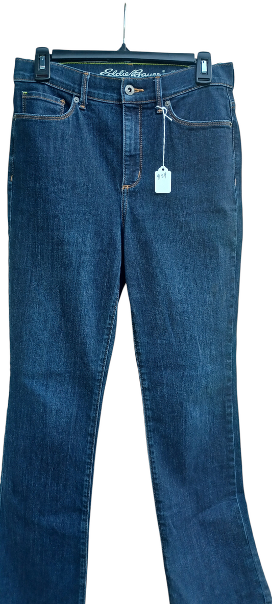 4129....Preowned Eddie Bauer High Rise Bootcut Jeans Size 6