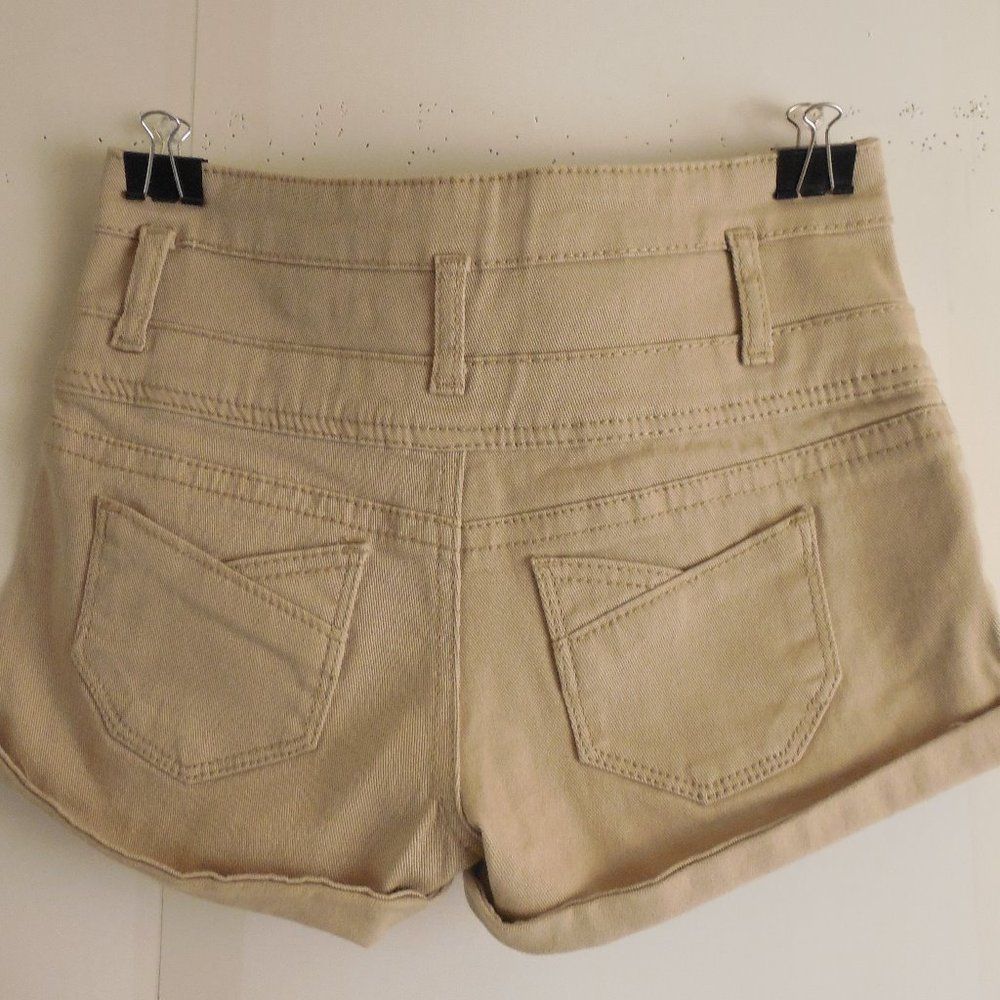 8154....NWT- Wet Seal Blue Asphalt Jean Shorts Size 1