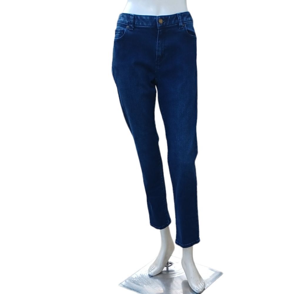627014....Michael Kors Boyfriend Jeans Size 6, W30" 27"Inseam  9"Rise