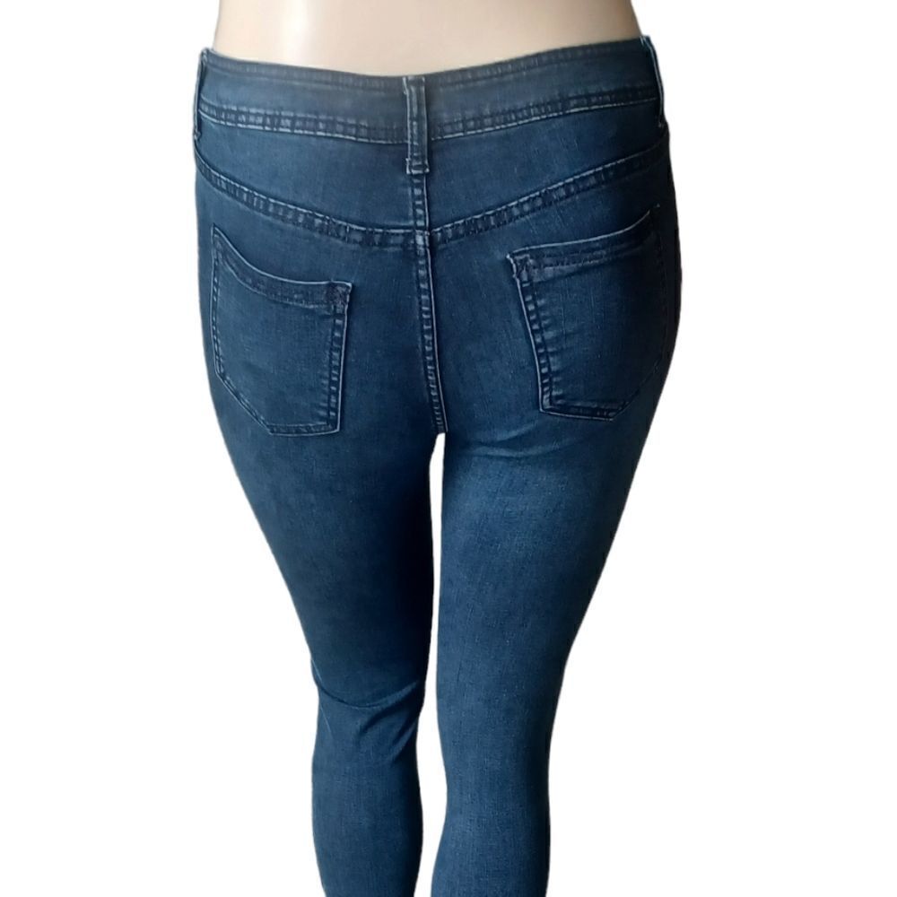 649639....NO-BO Skinny Jeans Size 11, W28" 26"Inseam 10"Rise