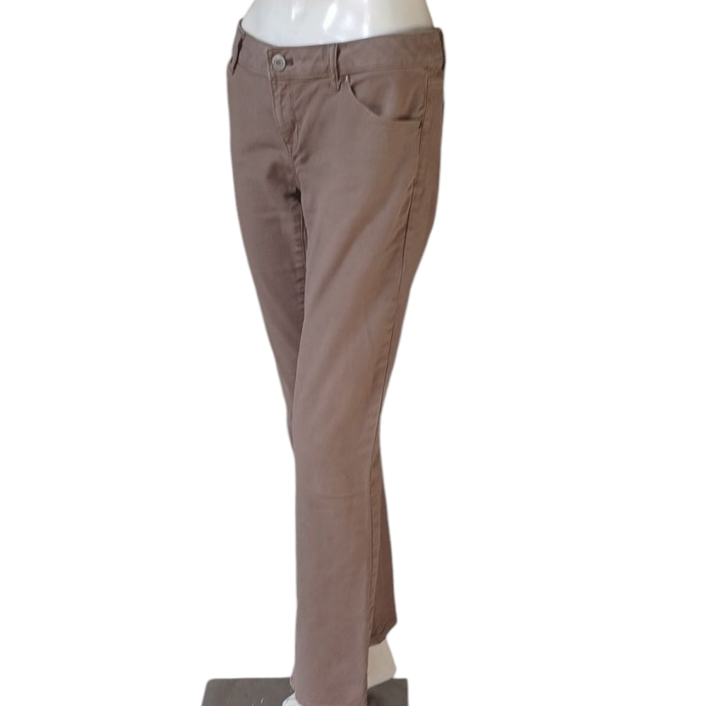 8175...Gap Straight Leg Jeans Size 29/8, 29"Inseam   7"Rise