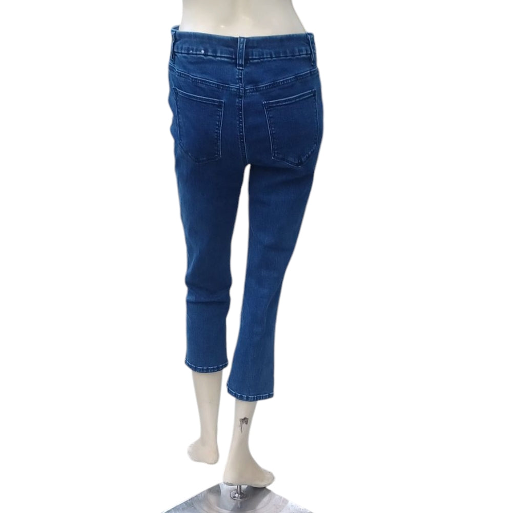 8185..Chico's Capri Jeans Size 00, W28" 21" Inseam, 9" Rise