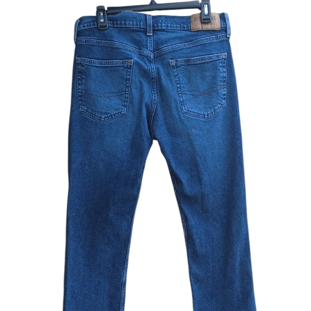 8188...Men's Levi's Relaxed Straight Leg Jeans Size W32xL32