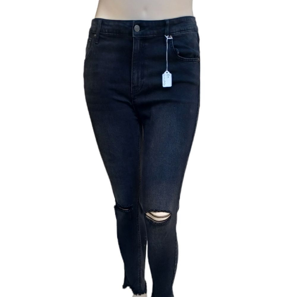 548317....Wild Fable Black Skinny Jeans Size 16, 38"W, 26" Inseam
