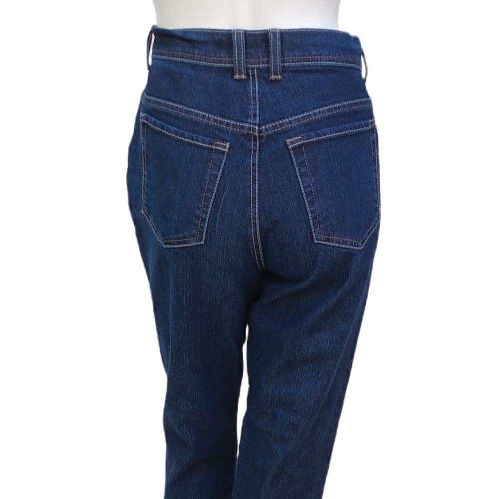 549618.....Gloria Vanderbilt Straight leg Jeans Size 8, W28 27"Inseam 10"Rise