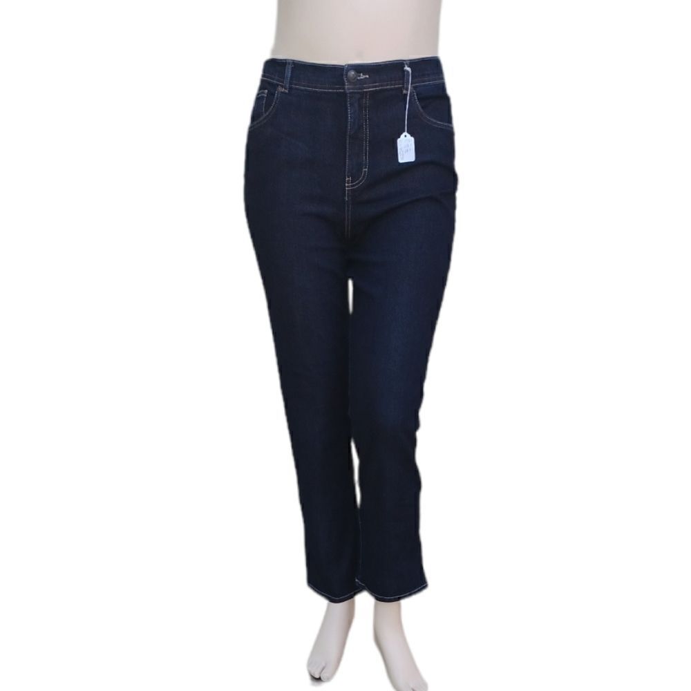 550818...Gloria Vanderbilt Straight Jeans Size 14P, W32" 28"Inseam 11"Rise
