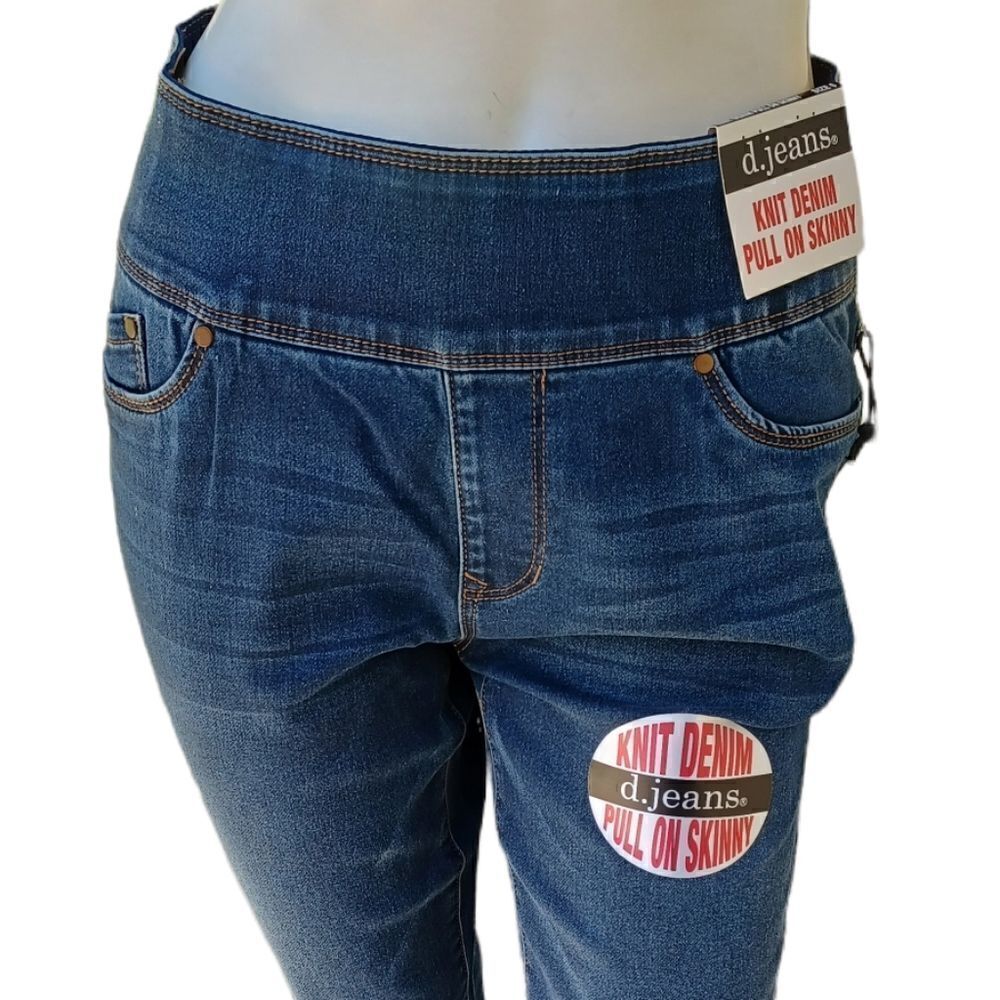 537030...d. Jeans Pull on Skinny Jeans Size 6, W26"  28"Inseam 9 1/2"Rise