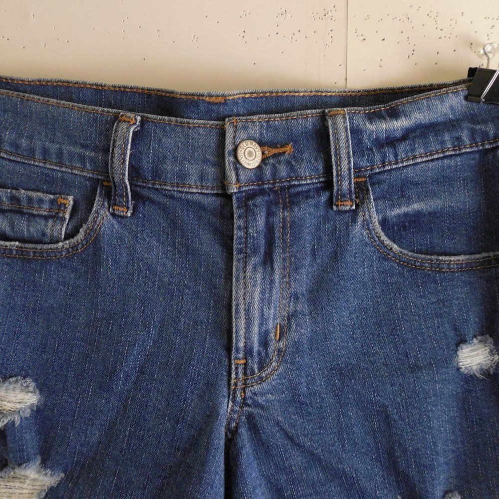 55233.......Old Navy Boyfriend Jean Shorts Size 0, W28" 3"Inseam 8"Rise