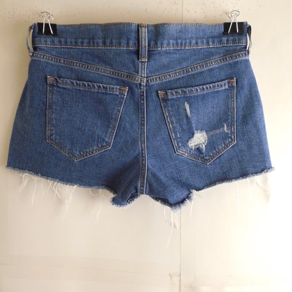 55233.......Old Navy Boyfriend Jean Shorts Size 0, W28" 3"Inseam 8"Rise