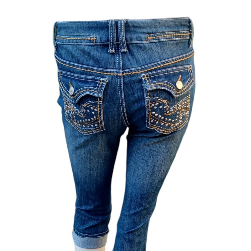 55289....No Boundaries Crop Jeans Size 7, W27" 18"Inseam 7 1/2"Rise