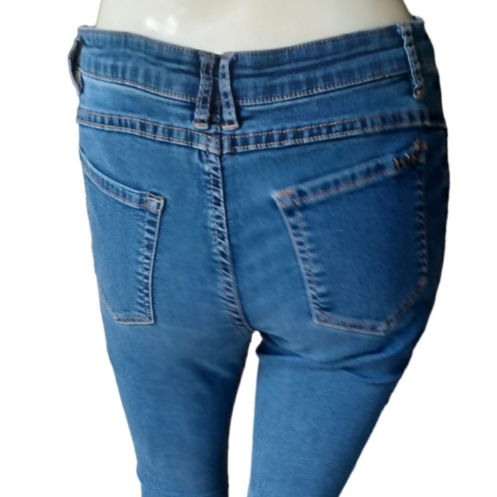 671144.....Bebe Denim Skinny Jeans Size 30, 27" Inseam 9"Rise