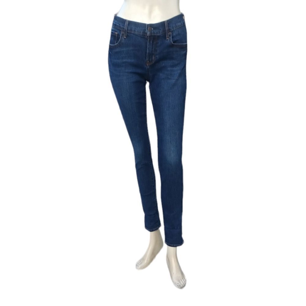 910248......Old Navy Slim Skinny Jeans Size 2R, W26",  28"Inseam  8"Rise