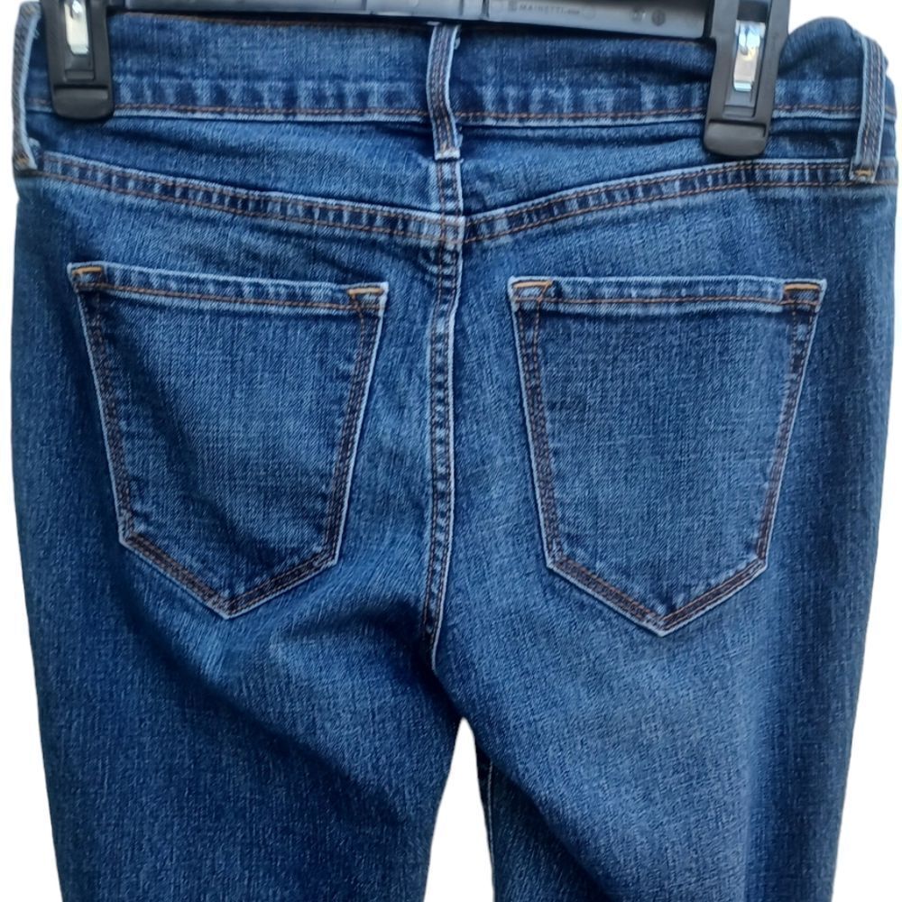 910248......Old Navy Slim Skinny Jeans Size 2R, W26",  28"Inseam  8"Rise