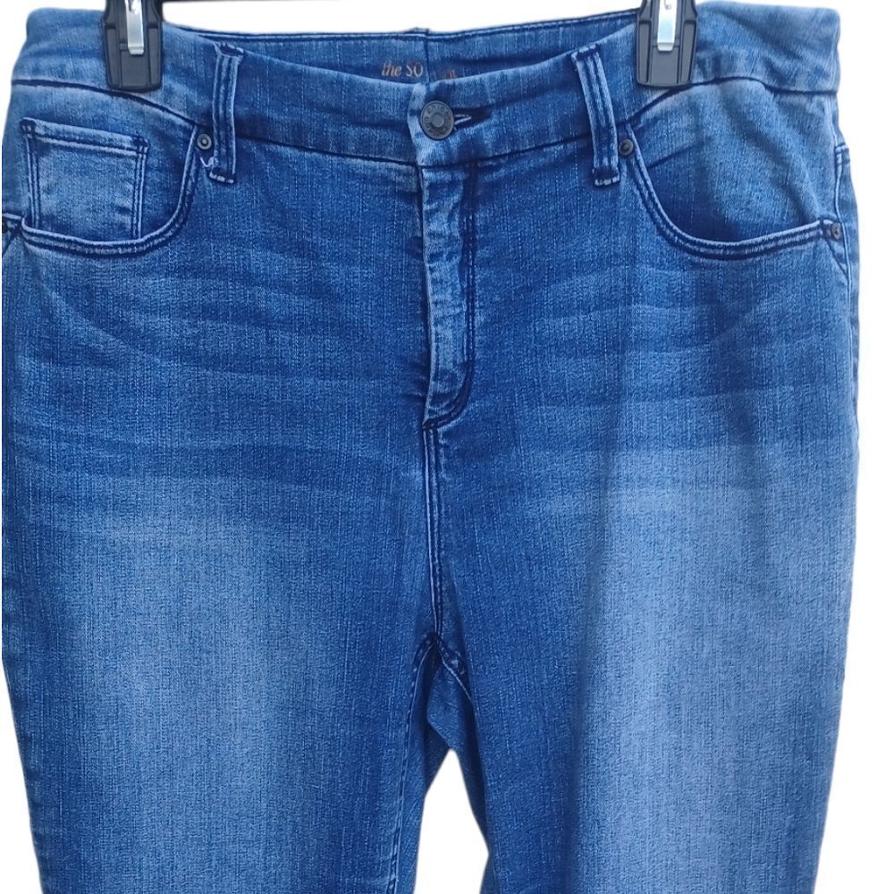 8002...SO High Rise Crop Jeans Size 32" Waist