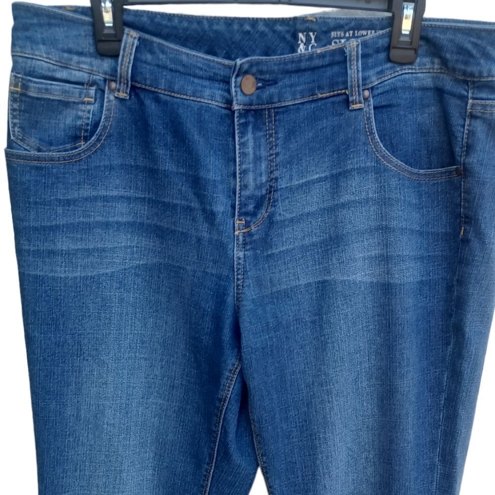 800138....NY&C Slouch Straight leg Jeans Size 14, W36" 30"Inseam 10" Rise