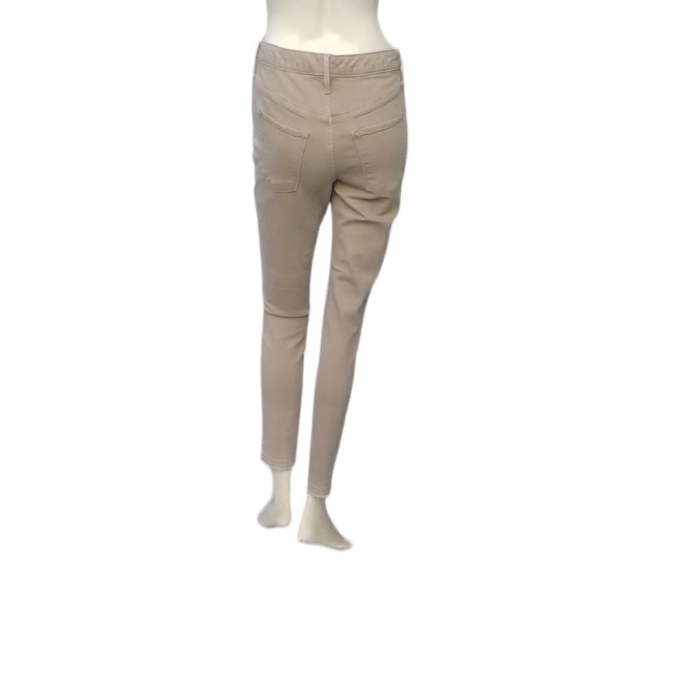 750648...Preowned Mossimo Skinny Jeans Size 6R, W28" 27"Inseam  9"Rise