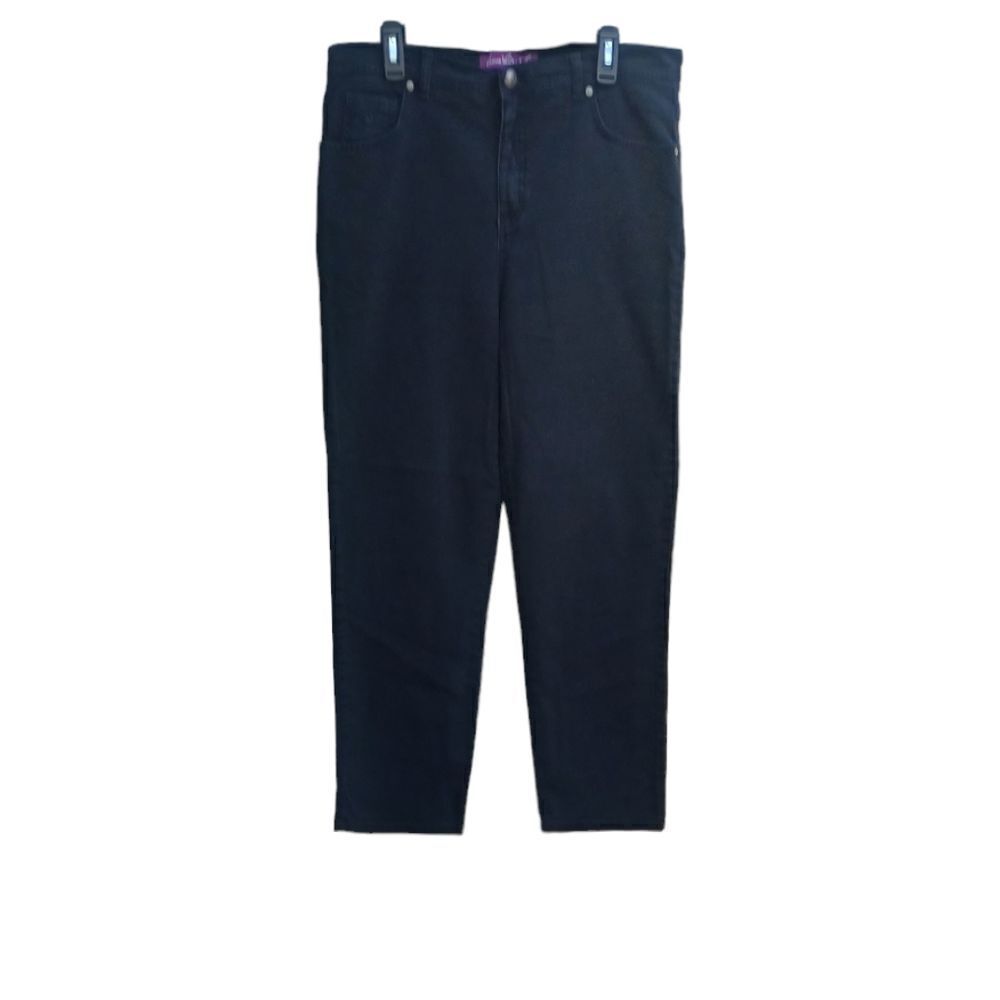7009738.Gloria Vanderbilt BlkStraight leg Jeans Size 16, W34" 28"Inseam 11"Rise
