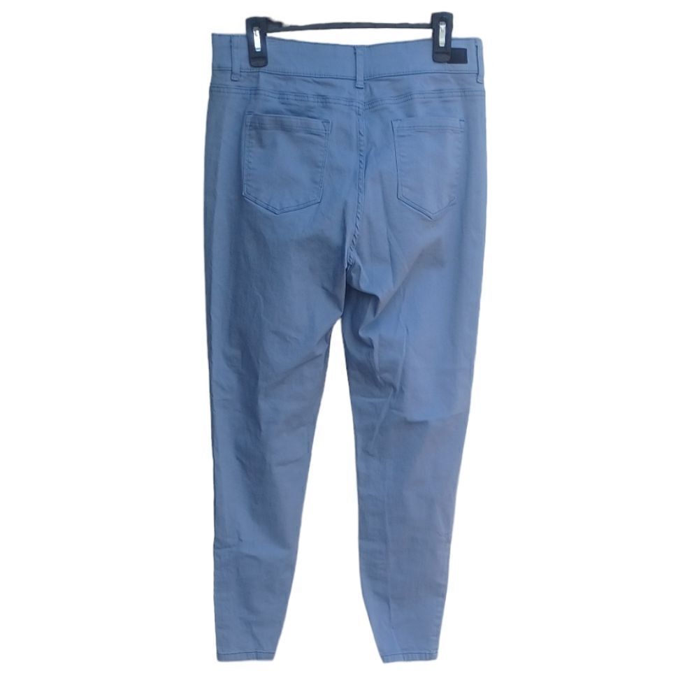 7009838......Jones New York Skinny Style Size 12, W30"  27"Inseam  10"Rise