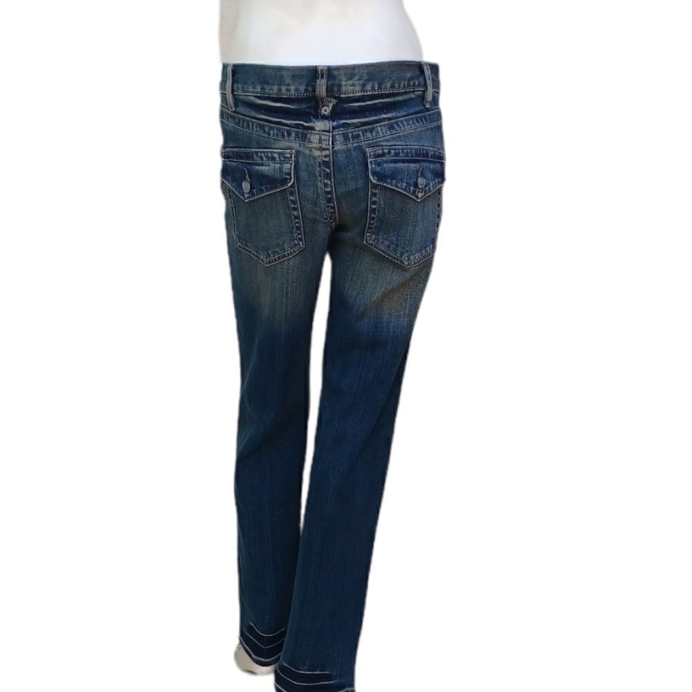 42067......Preowned Mossimo Supply Co. Straight leg Jeans Size 7, W30" 31"Inseam 6"Rise