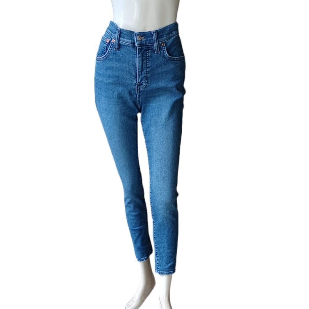 689846......Madewell Skinny Jeans Size 29, 26"Inseam 9"Rise