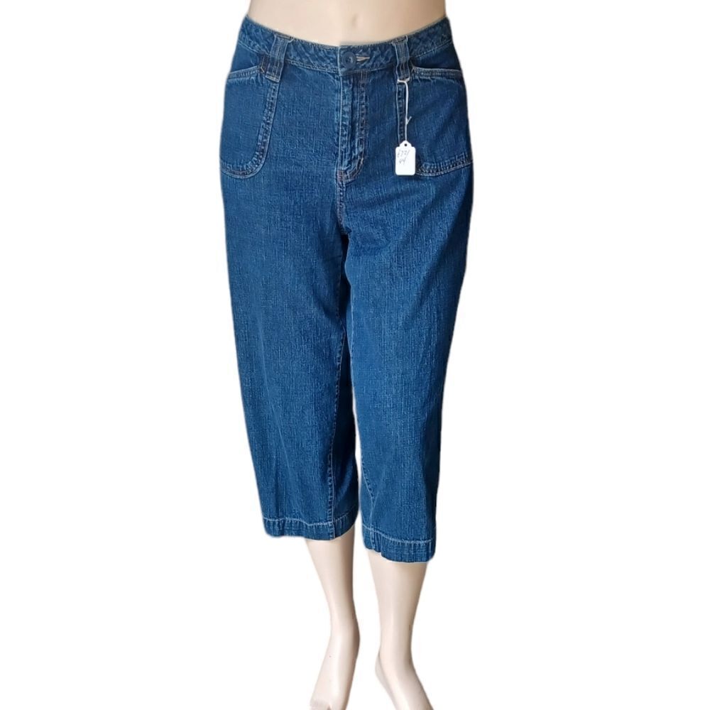 672144....Faded Glory Crop Jeans Size 16W, 20" Inseam