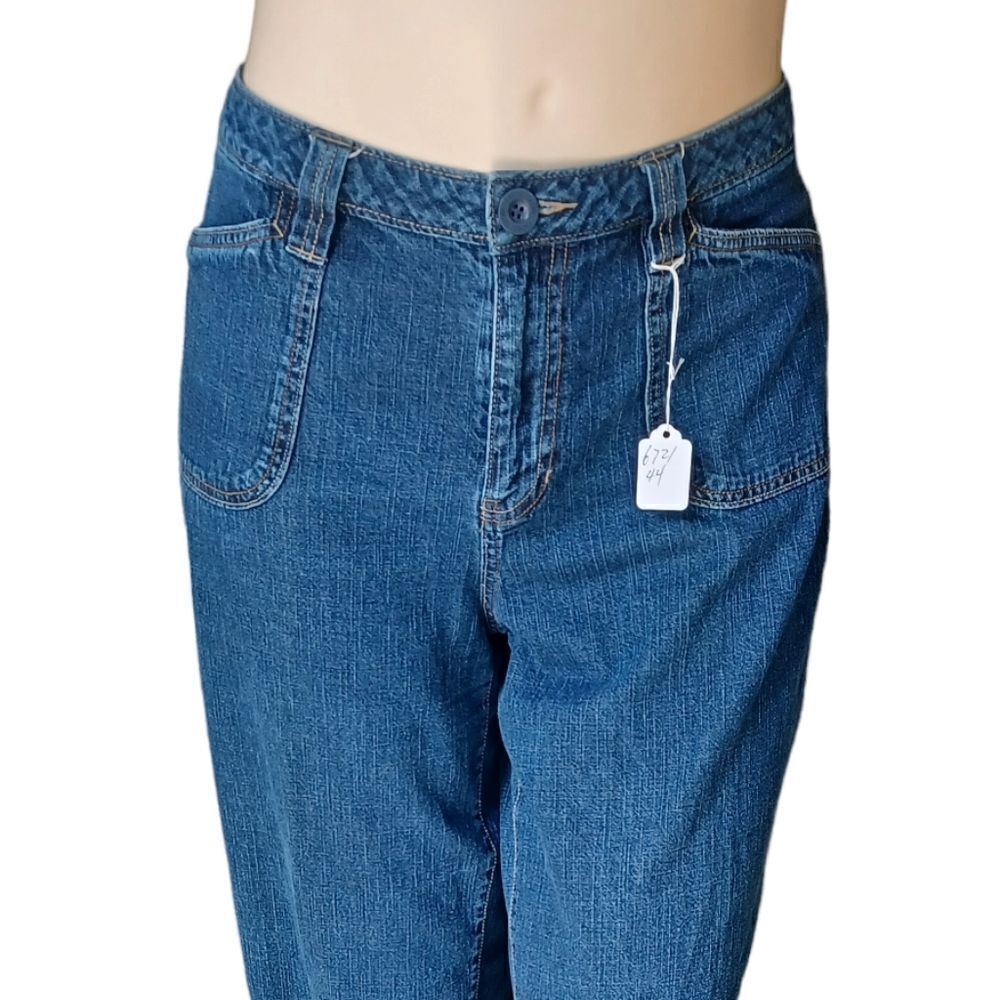 672144....Faded Glory Crop Jeans Size 16W, 20" Inseam