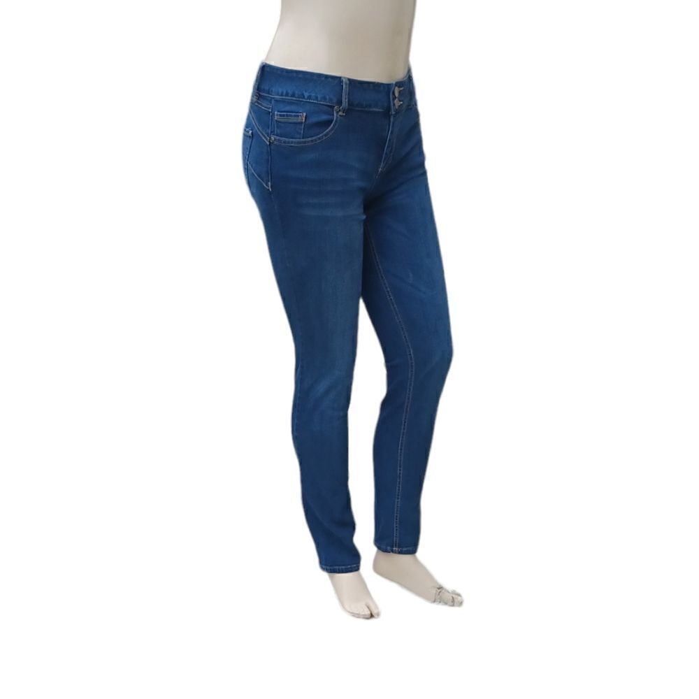 698720....Soho Skinny Jeans Size 12, W32" 31"Inseam  9"Rise