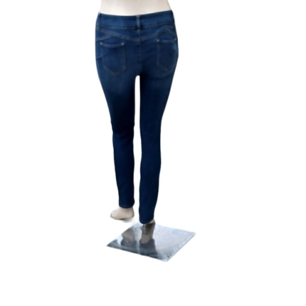 698720....Soho Skinny Jeans Size 12, W32" 31"Inseam  9"Rise