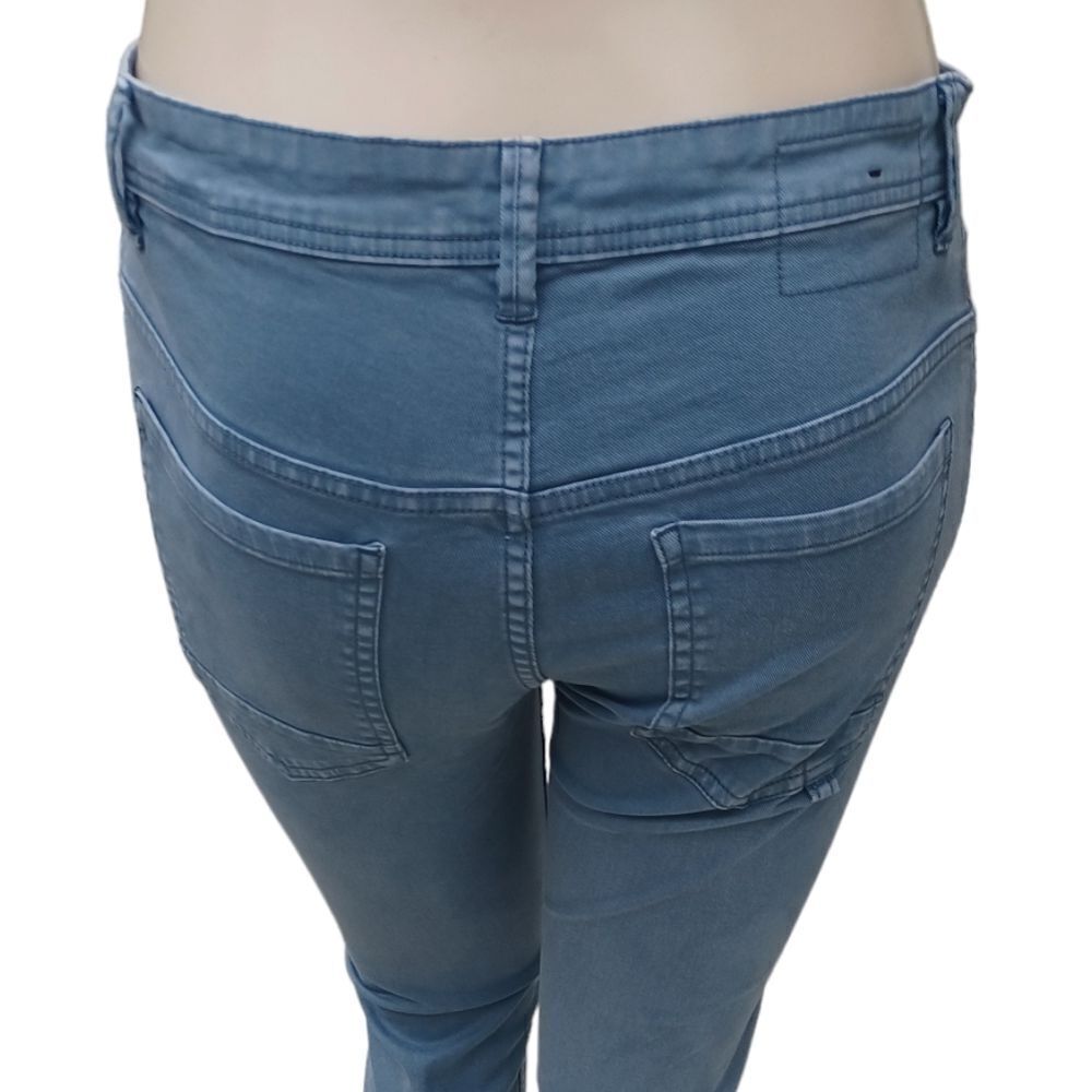 111648......91 Cotton On Straight leg Jeans Size 30, 30"Inseam 10"Rise