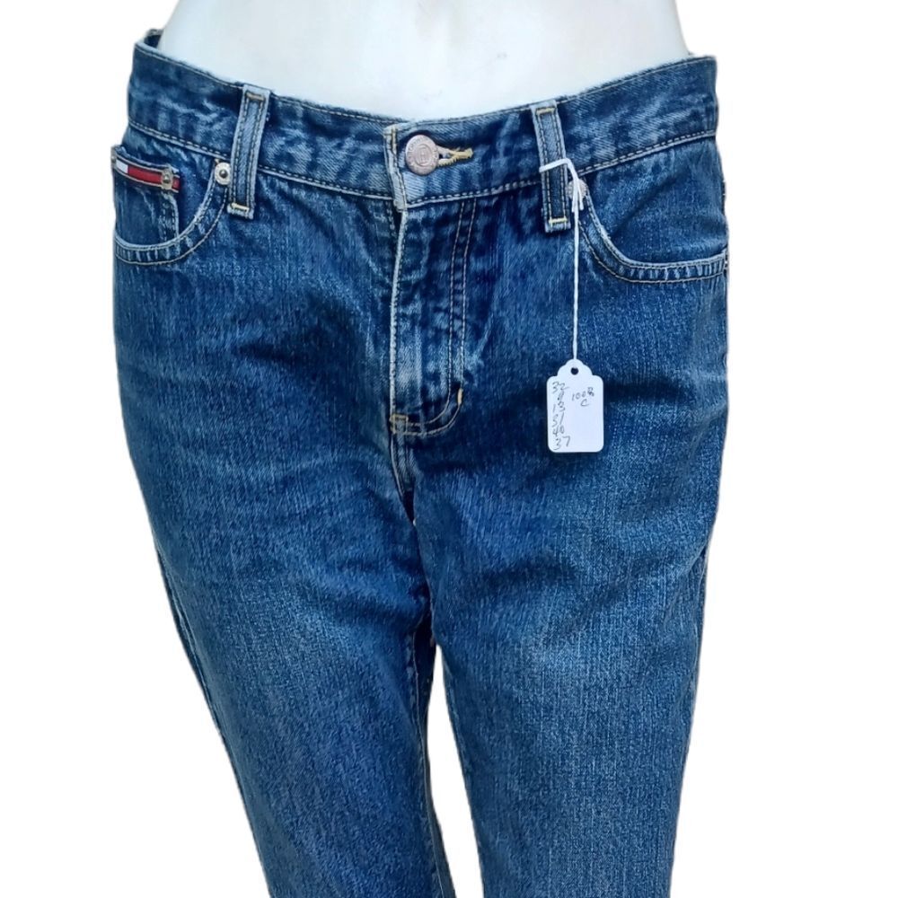 525731.......Tommy Bootcut Jeans Size 7, W28" 29 1/2"Inseam 9"Rise