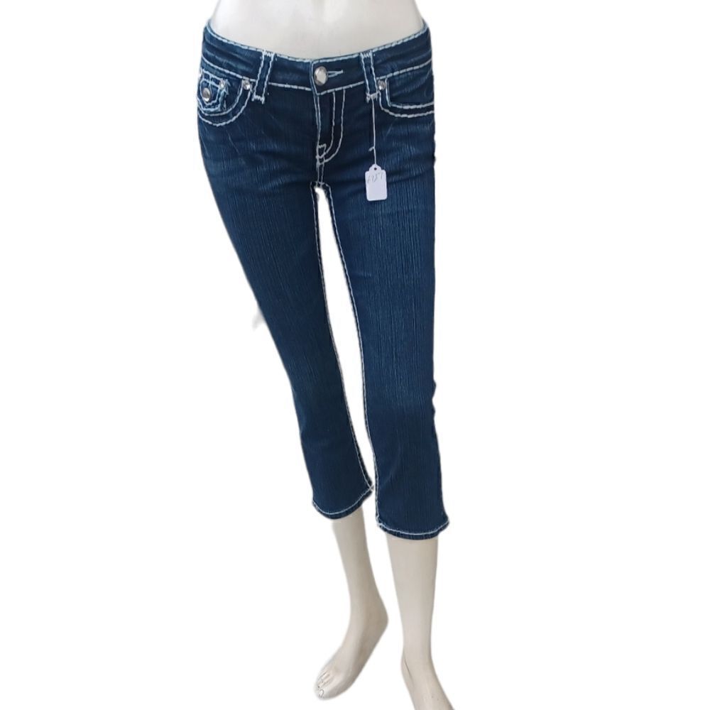 672744....L.A. IDOL Crop Jeans Size 3, W26" 20" Inseam 6 1/2"Rise