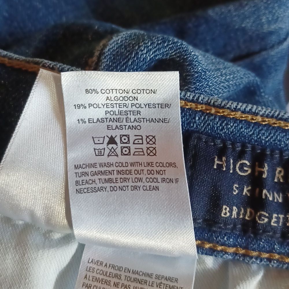 672944....Lucky Brand Skinny Jeans Size 6/28A, 10"Rise