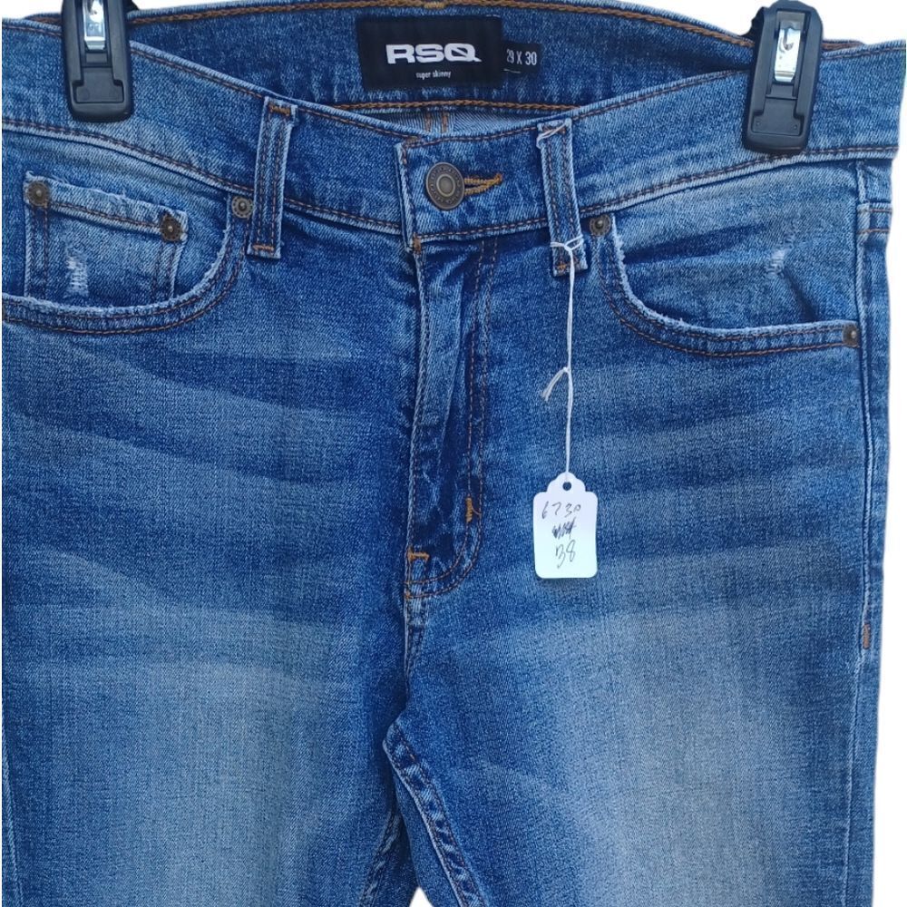 673038....RSQ Skinny Jeans Super Size 29X30, 9"Rise