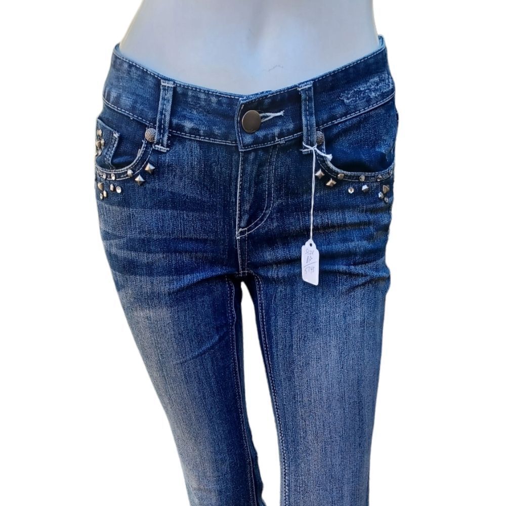 574323....INC Denim Jeans Size 0P, W26" 29"Inseam  7"Rise
