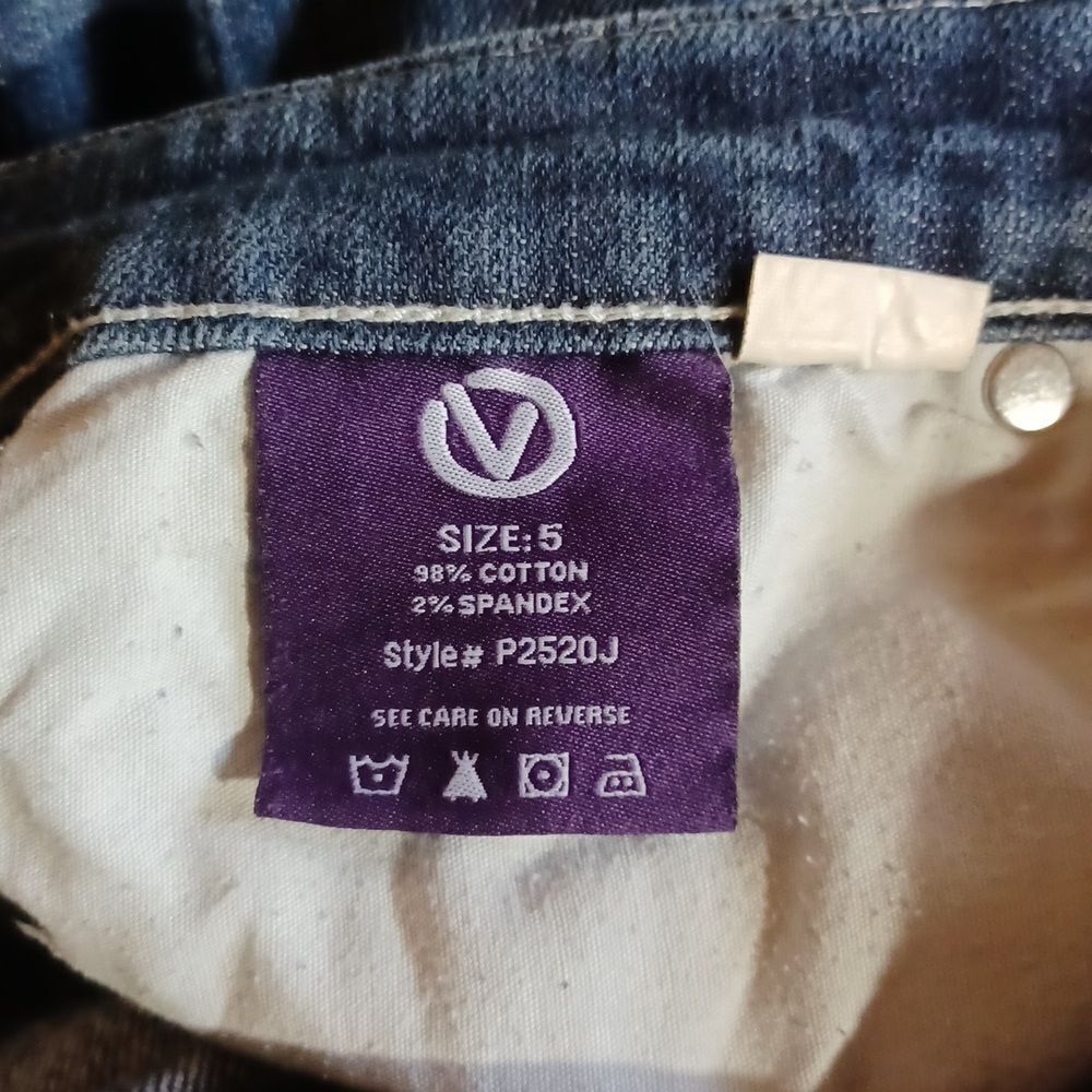 672644...Vigoss Bootcut Jeans Size 5, W30" 29" Inseam 7 1/2"Rise