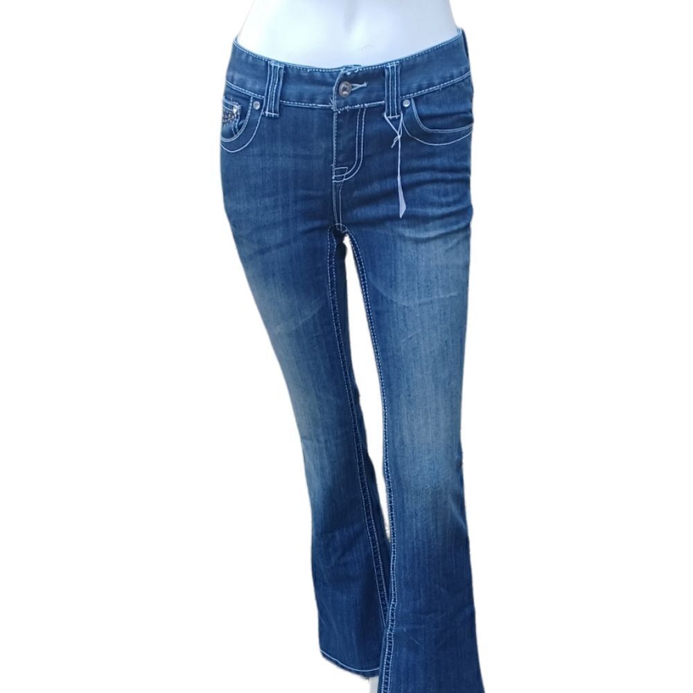 574423....INC Denim Regular Fit Bootleg Jeans Size 0P, W26" 28"Inseam  7"Rise